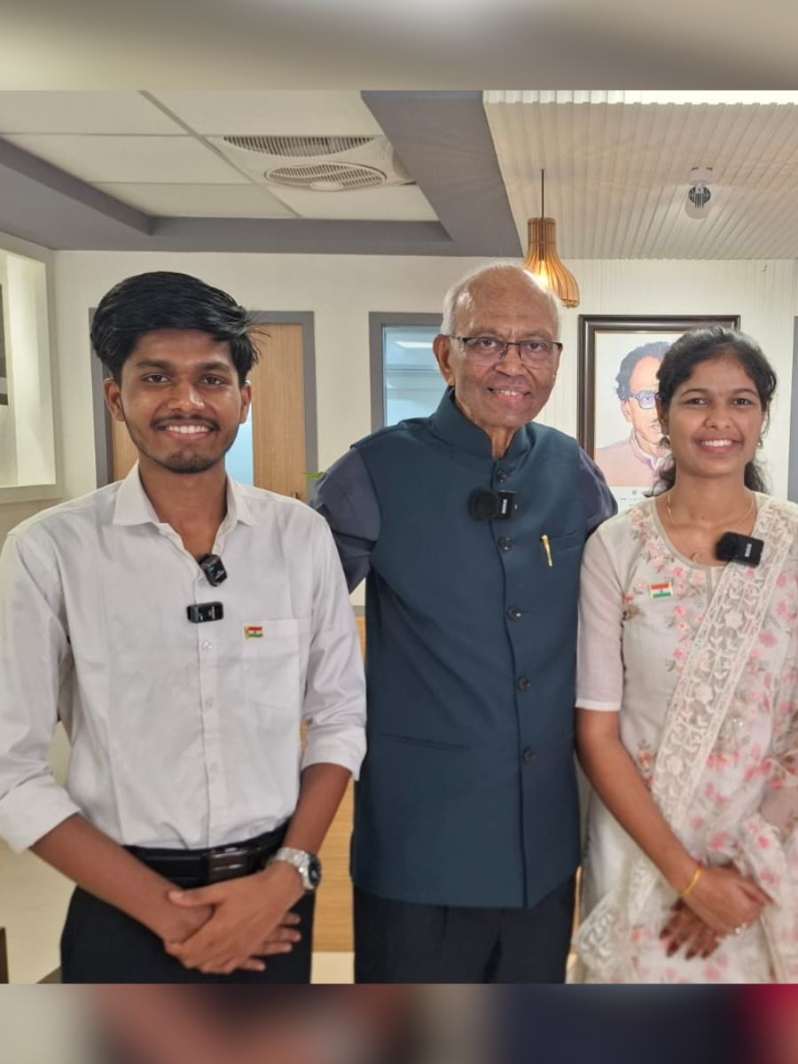 Shubham Galande with Dr R. A. Mashelkar